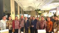 Foto bersama Gubernur Jawa Tengah Ganjar Pranowo (Foto: istimewa)