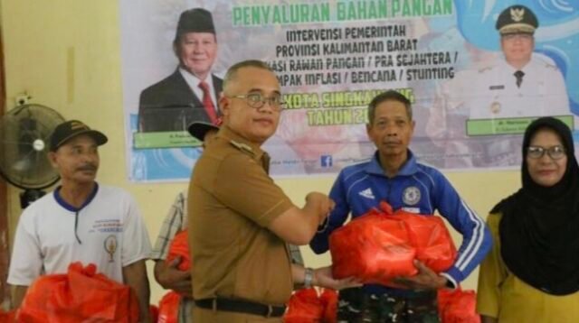 Pemkot Singkawang Salurkan Paket Pangan Nataru