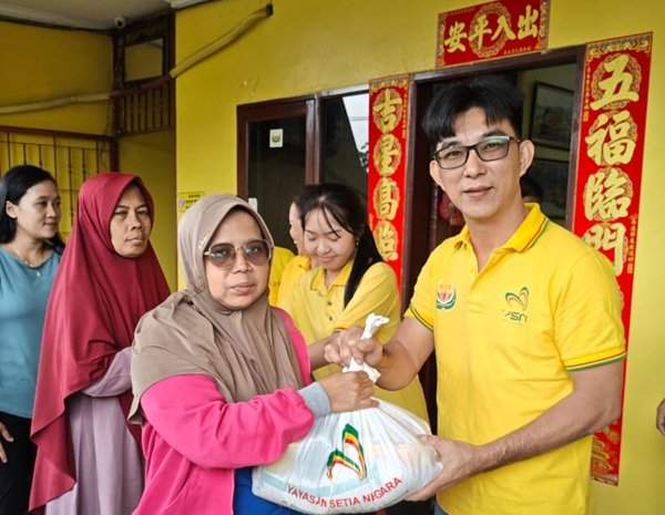 YSN Bagikan 1.000 Paket Lebaran